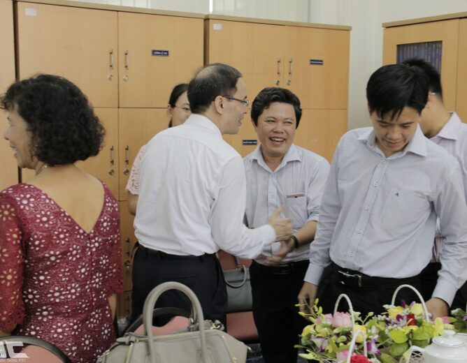Tri ân thầy cô – Khoa Quản trị kinh doanh