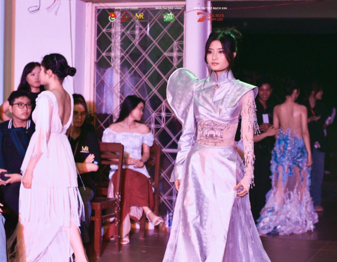 Show Diễn Thời Trang Chuyên Nghiệp Đầu Tiên Tại PTITHCM: GALA D24 – MR Fashion Night