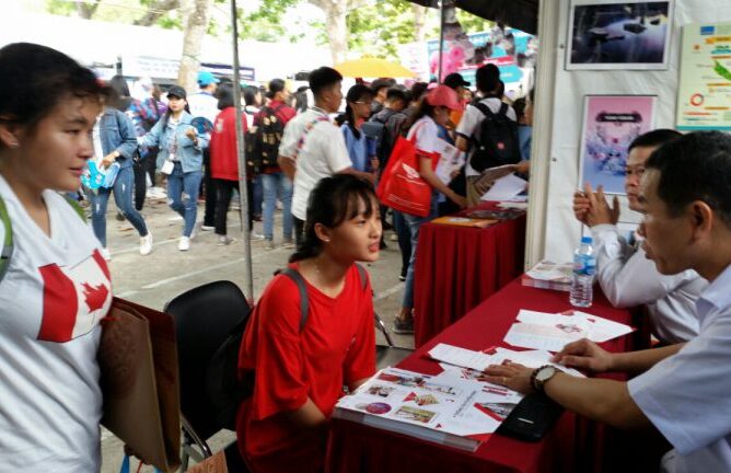 Hình ảnh về ngày Tư vấn tuyển sinh Đại học năm 2019 tại Cần Thơ